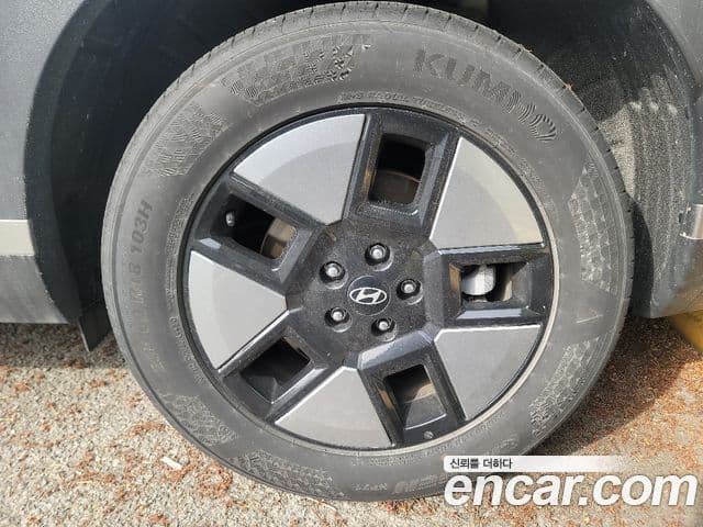 Hyundai Santa Fe 2024 — ფოტო 1/20
