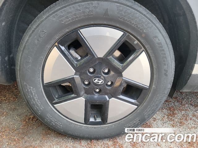 Hyundai Santa Fe 2024 — ფოტო 2/20