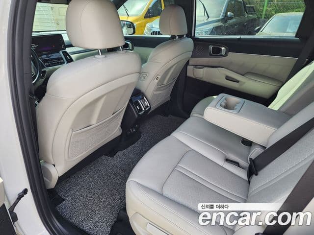 Kia Sorento 2021 — Şəkil 13/15