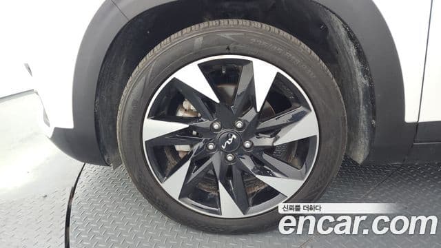 Kia Seltos 2022 — ფოტო 34/34