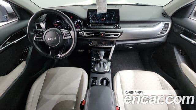 Kia Seltos 2022 — ფოტო 4/34