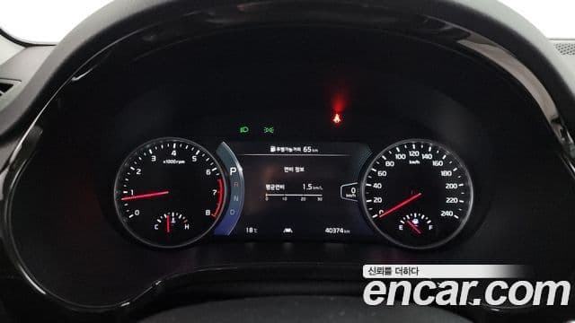 Kia Seltos 2022 — ფოტო 31/34