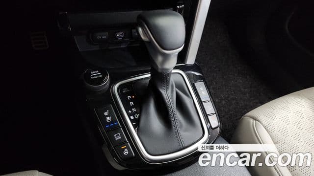 Kia Seltos 2022 — ფოტო 30/34