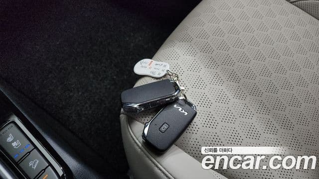 Kia Seltos 2022 — ფოტო 7/34