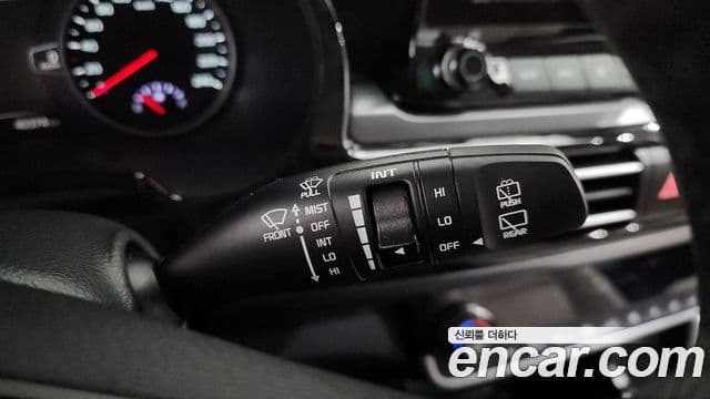 Kia Seltos 2022 — ფოტო 32/34