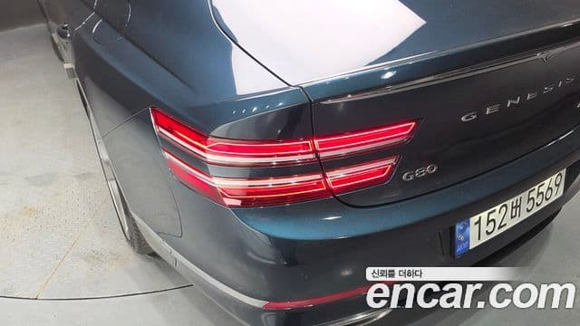 Genesis G80 2022 — Şəkil 13/38