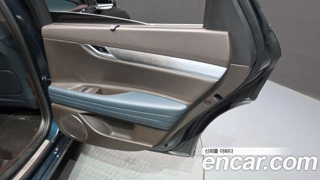 Genesis G80 2022 — Şəkil 24/38