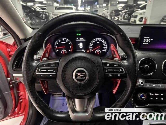 Kia Stinger 2020 — ფოტო 9/20