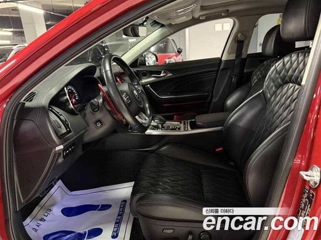 Kia Stinger 2020 — ფოტო 6/20