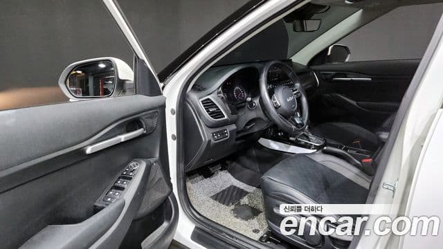 Kia Seltos 2022 — Şəkil 10/20