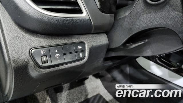 Kia Seltos 2022 — Şəkil 16/20
