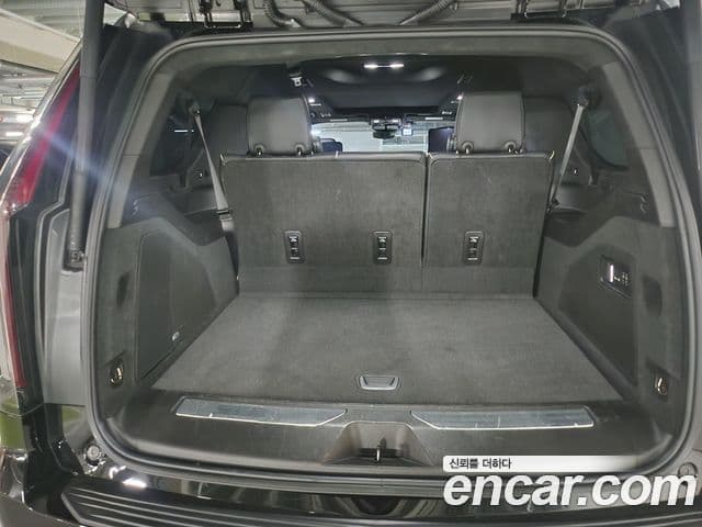 Cadillac Escalade 2021 — фото 12 из 20