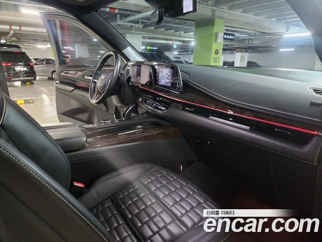 Cadillac Escalade 2021 — фото 13 из 20