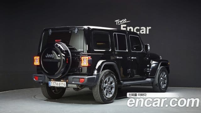 Jeep Wrangler 2019 — ფოტო 2/20