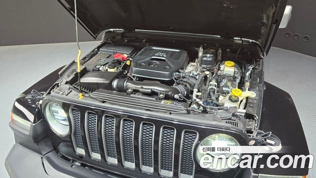 Jeep Wrangler 2019 — ფოტო 6/20