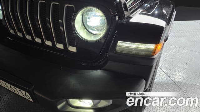 Jeep Wrangler 2019 — Photo 6/30