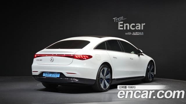 Mercedes-Benz EQS 2022 — Photo 4/31