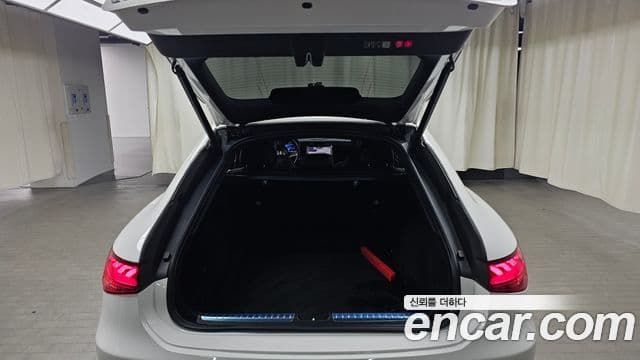 Mercedes-Benz EQS 2022 — Photo 1/31