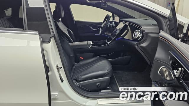 Mercedes-Benz EQS 2022 — Photo 20/31