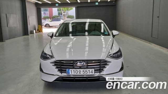 Hyundai Sonata Hybrid 2021 — Photo 14/18