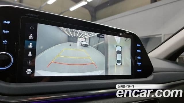 Hyundai Sonata Hybrid 2021 — Photo 9/18