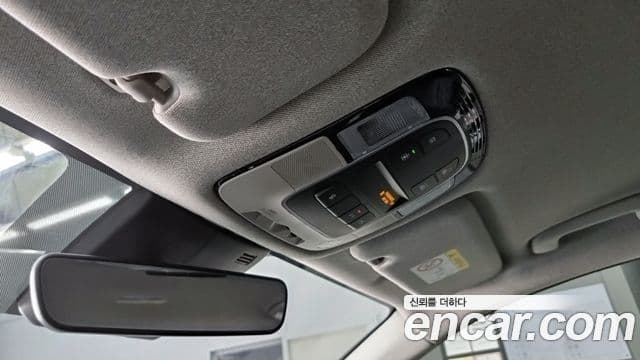 Hyundai Sonata Hybrid 2021 — Photo 7/18
