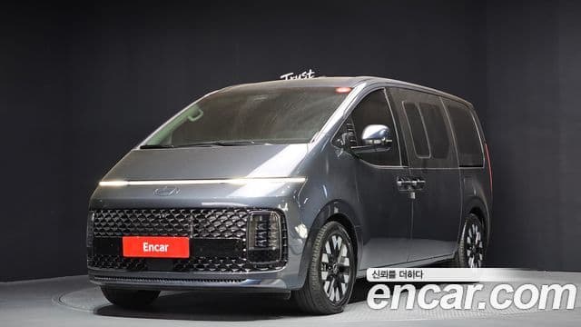 Hyundai Staria 2024 — Фото 1/20