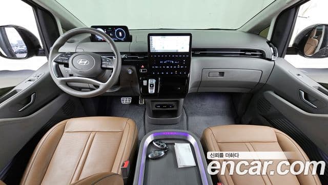 Hyundai Staria 2024 — Фото 7/20