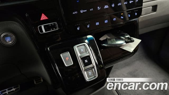 Hyundai Staria 2024 — Фото 9/20