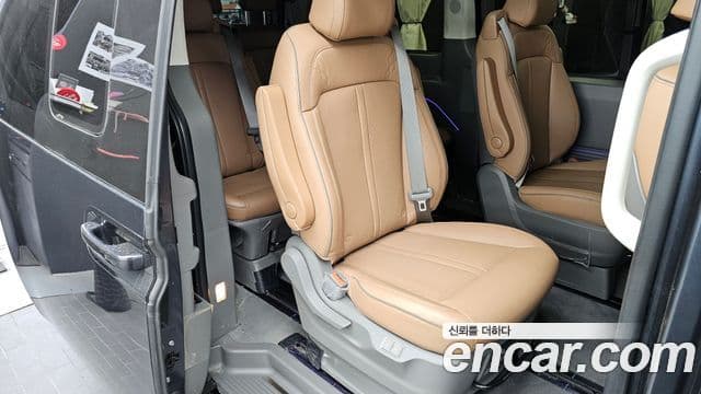 Hyundai Staria 2024 — Фото 12/20