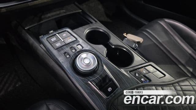 Kia K8 2021 — Şəkil 9/20