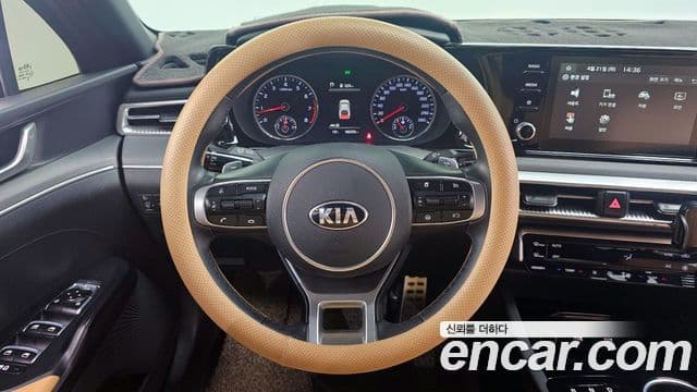 Kia K5 2020 — Şəkil 14/20