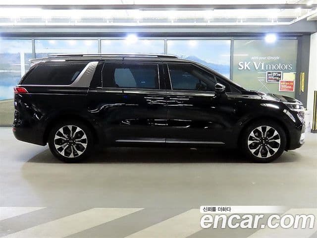 Kia Carnival 2021 — Фото 2/20