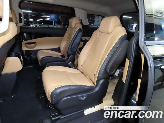 Kia Carnival 2021 — Фото 9/20