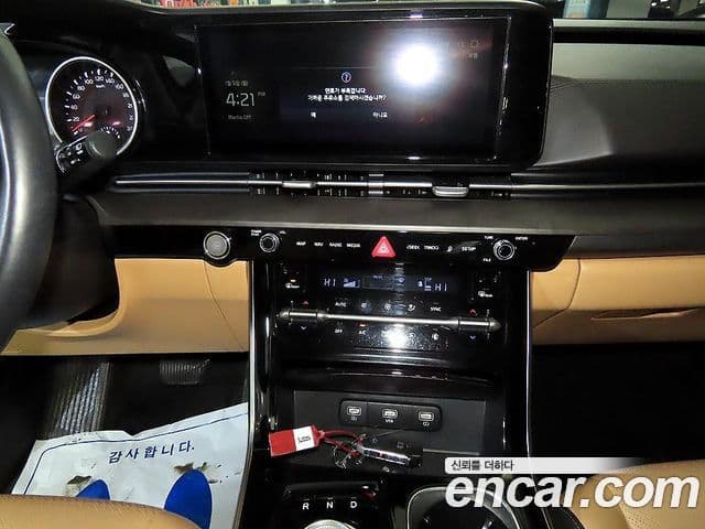 Kia Carnival 2021 — Фото 10/20