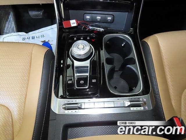 Kia Carnival 2021 — Фото 11/20