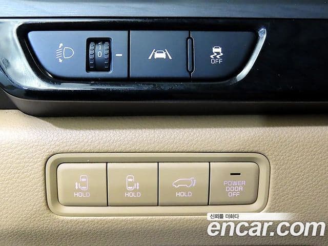Kia Carnival 2021 — Фото 13/20