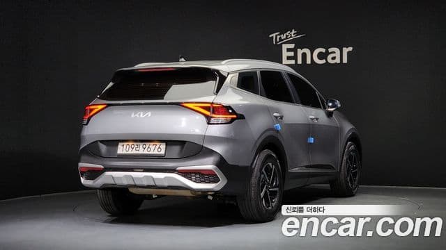 Kia Sportage 2022 — ფოტო 2/20