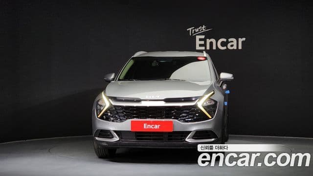 Kia Sportage 2022 — ფოტო 3/20