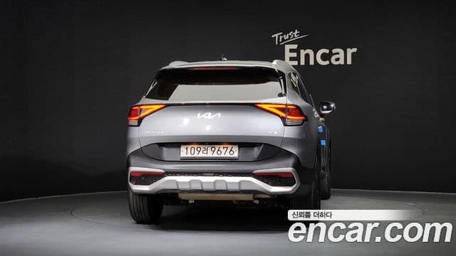 Kia Sportage 2022 — ფოტო 4/20