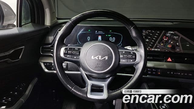 Kia Sportage 2022 — ფოტო 13/20