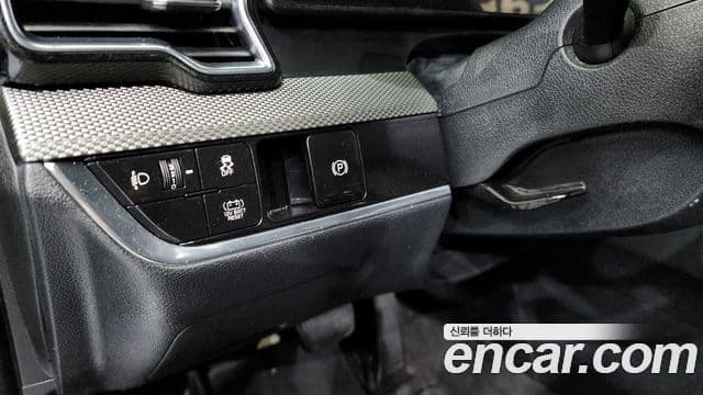 Kia Sportage 2022 — ფოტო 16/20