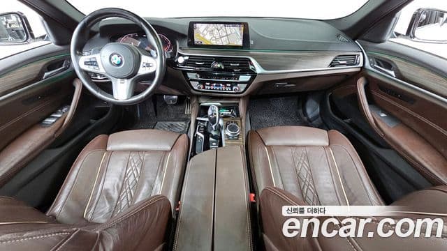 BMW 5 Series 2020 — Фото 7/20
