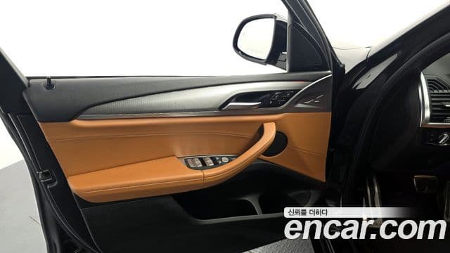 BMW X3 2020 — Photo 17/34