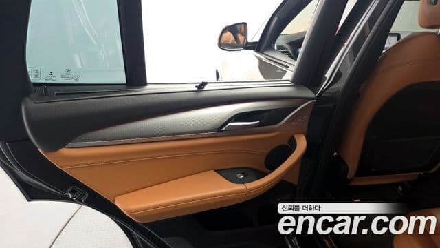 BMW X3 2020 — Photo 27/34