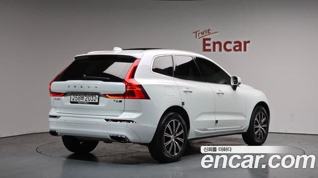 Volvo XC60 2019 — Şəkil 2/20