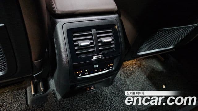 BMW X4 2021 — ფოტო 19/20