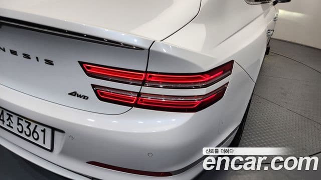Genesis G80 2021 — ფოტო 23/39