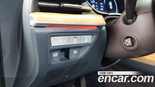 Genesis G80 2021 — ფოტო 14/39