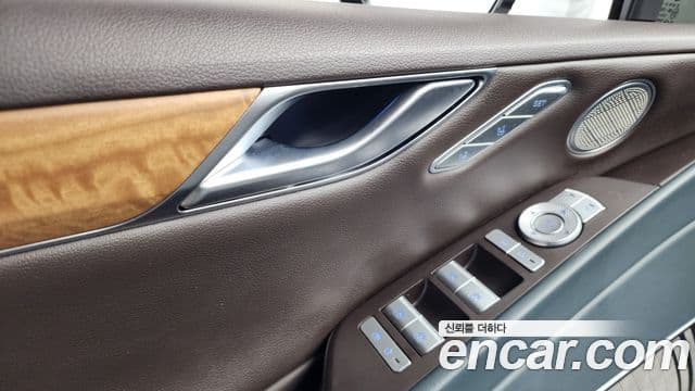 Genesis G80 2021 — ფოტო 29/39